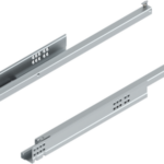 Blum 550H5500B TANDEM BLUMOTION Részkihúzású, Teherbírás 30kg, Névleges hossz 550mm, Bal-Jobb, Horganyzott