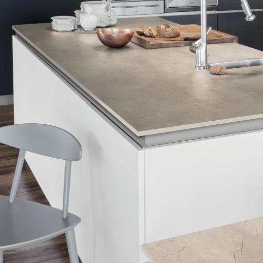 Marble Viosa Clara kompakt munkalap, bézs mag - Kaindl K2885 PH